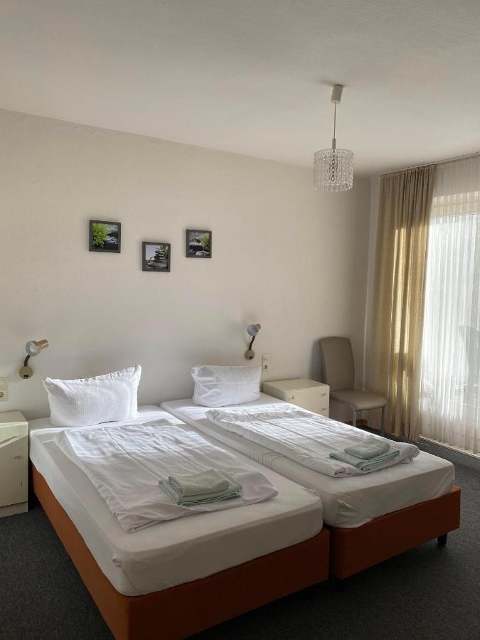 Hotel Seehaus Horn-Bad Meinberg Bagian luar foto